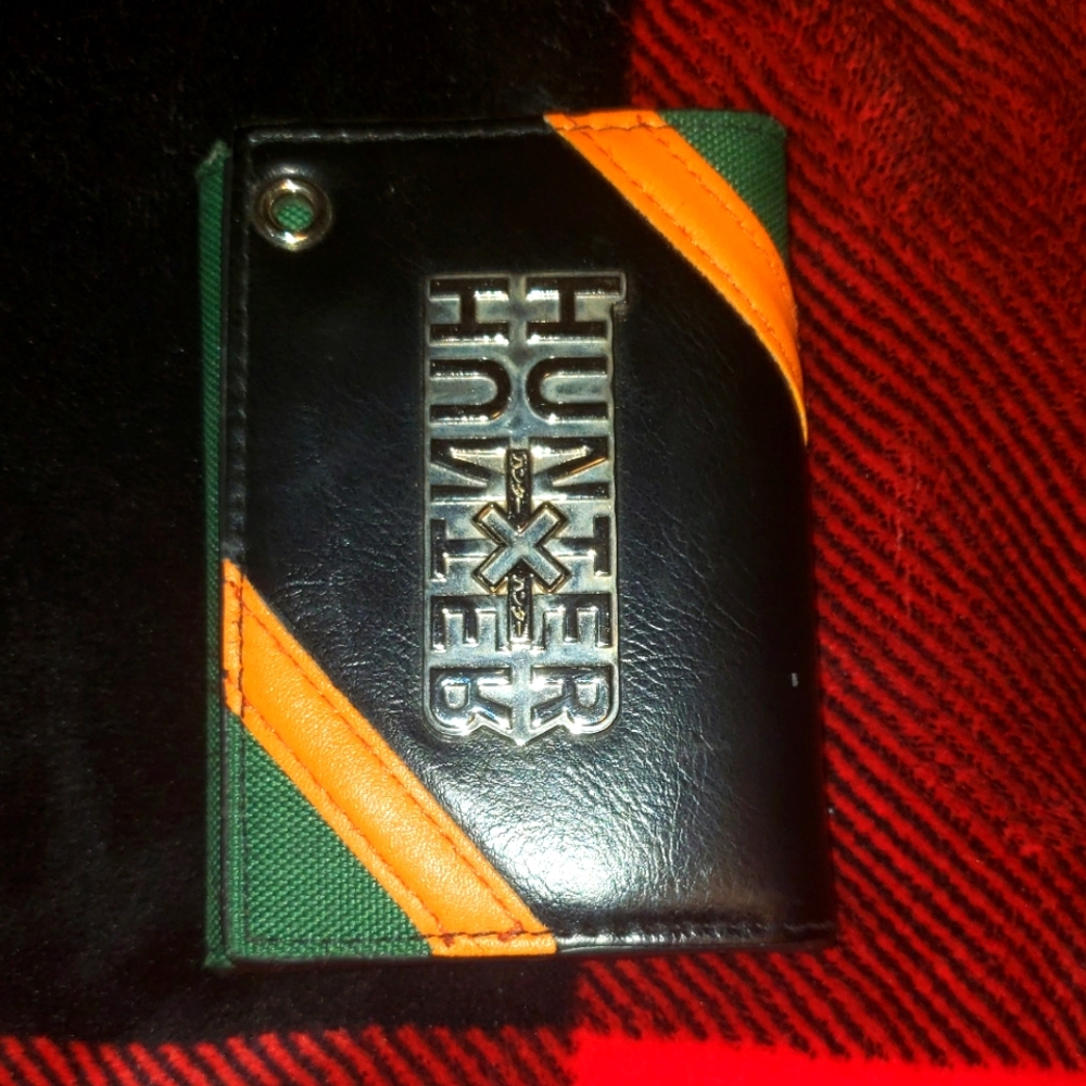 HOT TOPIC HUNTER X HUNTER GON TRIFOLD WALLET